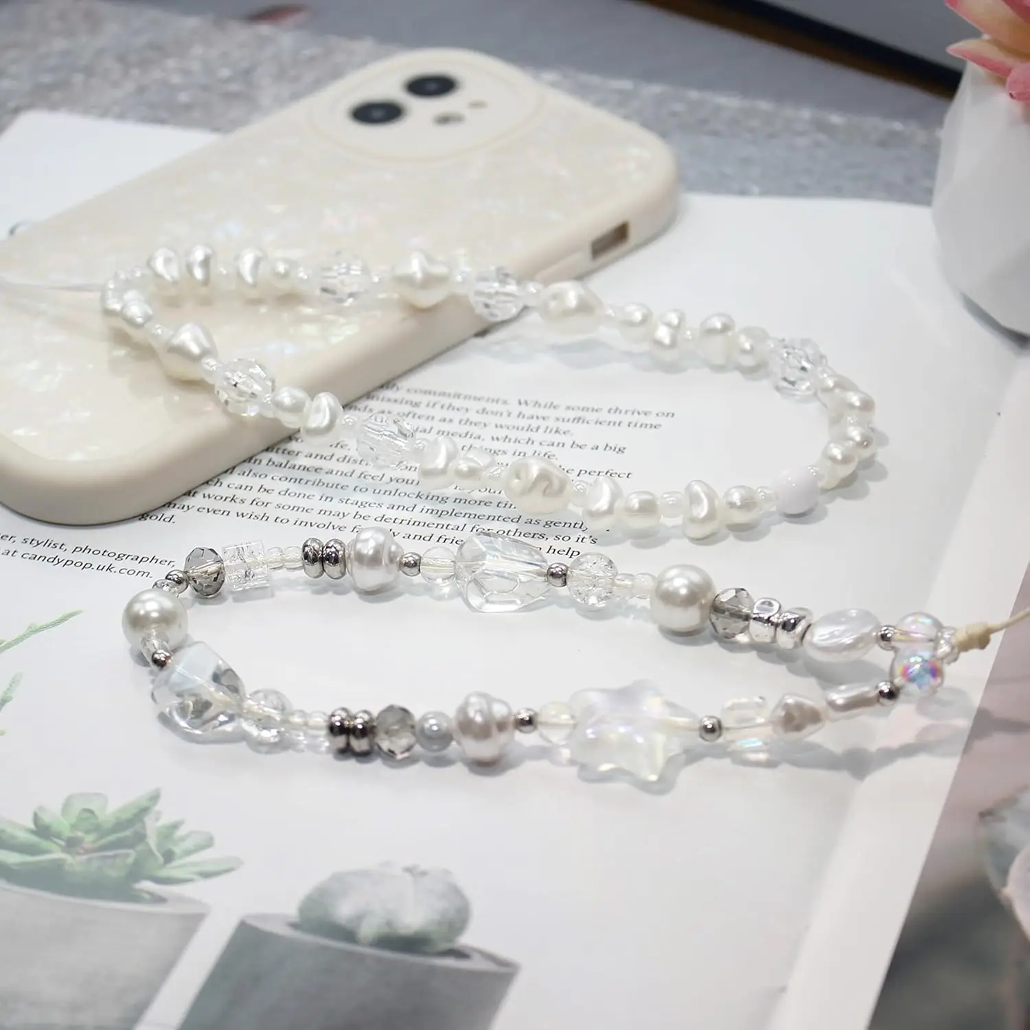 Cute Beaded Camera Wrist Strap - Phone Accessories Images 리뷰 및 가격